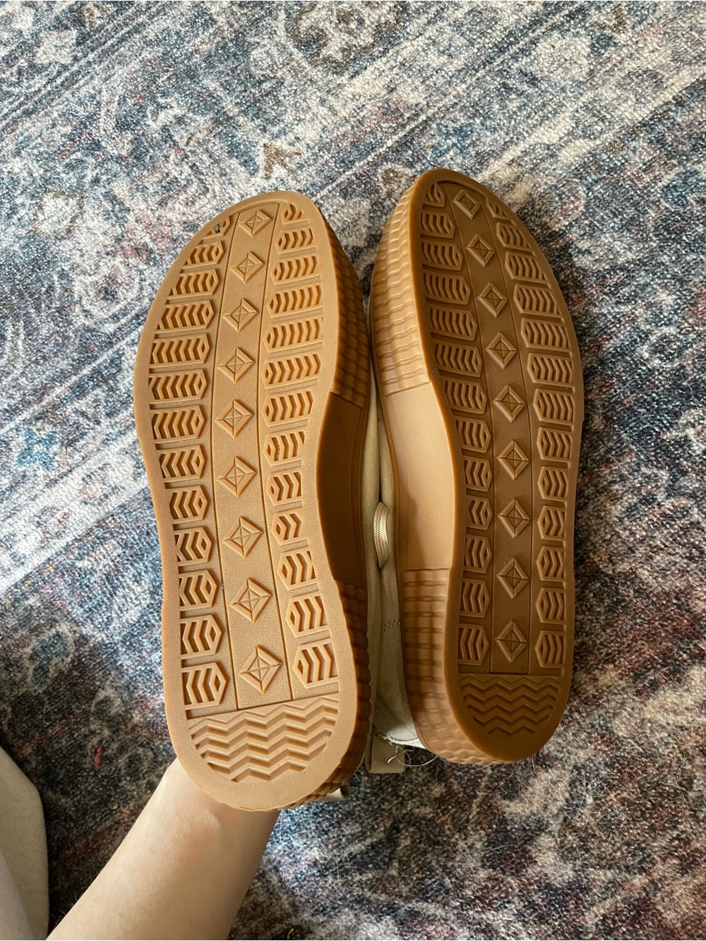 🐛Mutual weave sneakers🐛 - Picture 3 of 4